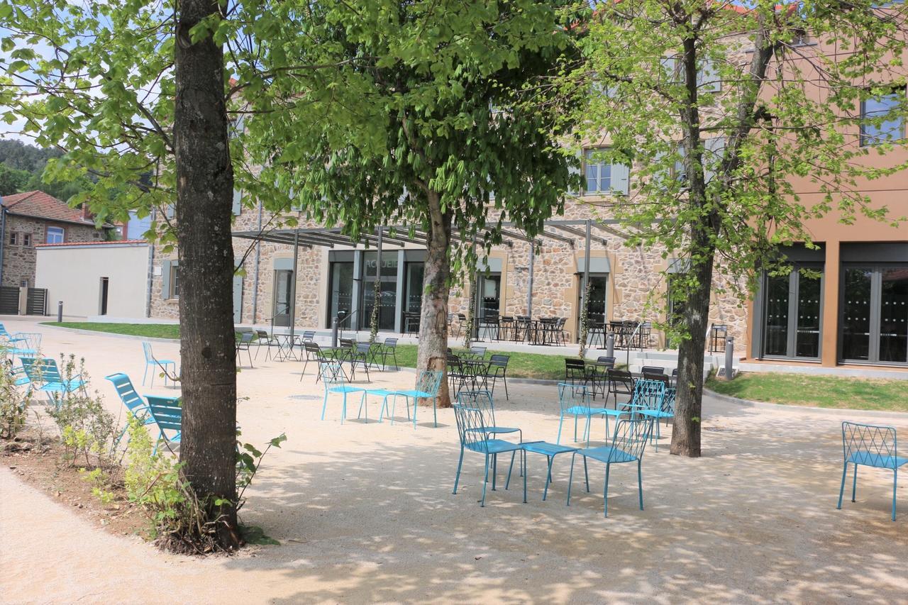 Le Felicien Hotel Saint-Felicien Exterior photo